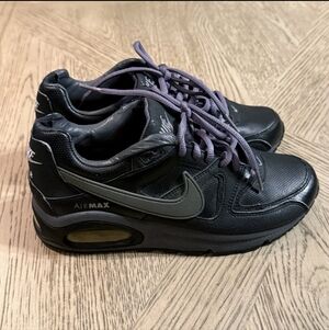Nike Air Force 407759-012 Size 4 Y Black/gray And Purple Laces 2010
